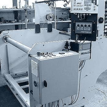 Bild AR-QS-1100 Winding machine with cross cutter and conveyor belt 